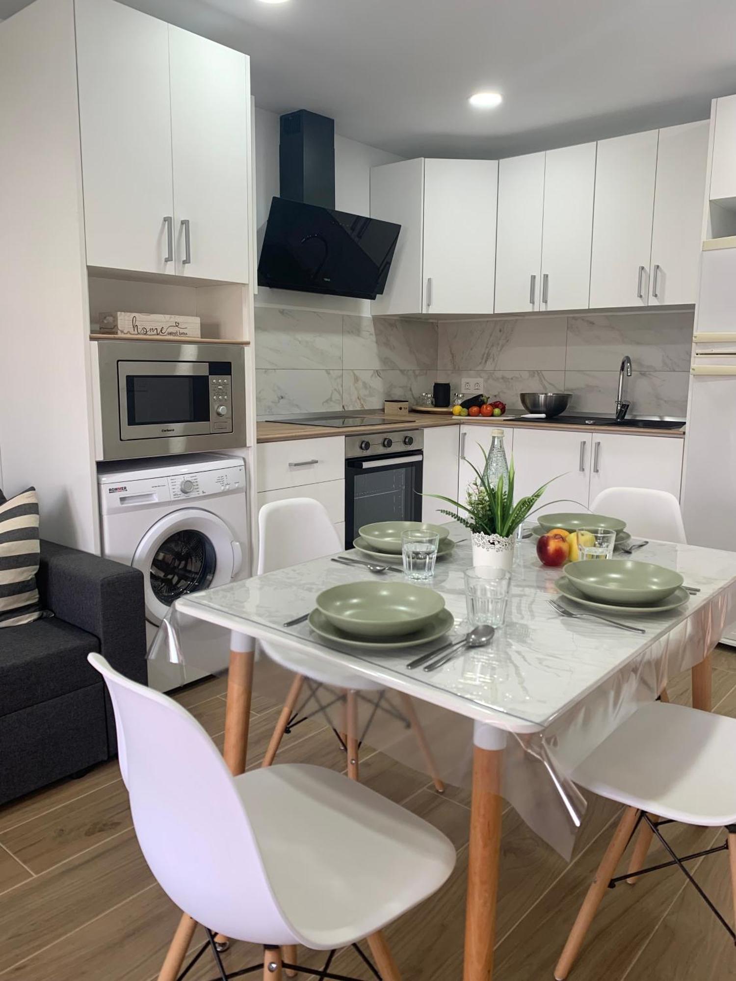 Playa Cerca, Wifi Gratis - Centrico Y Renovado Apartman Guía de Isora Kültér fotó